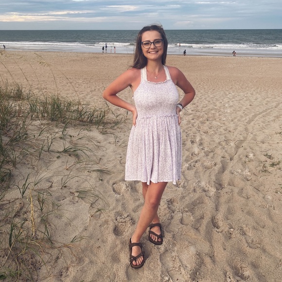 Meet your Posher, Jenna - Picture 1 of 3